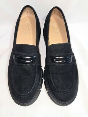 NWOB Wonderly Black Suede Lug Sole Slip-On Loafers - 7.5